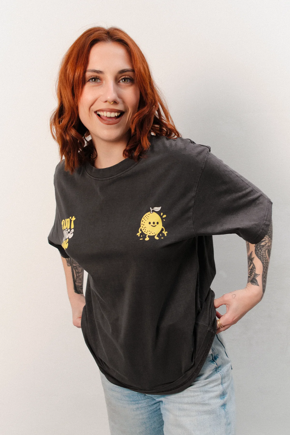 Don't juice me | Dark Grey Tee - Image 4