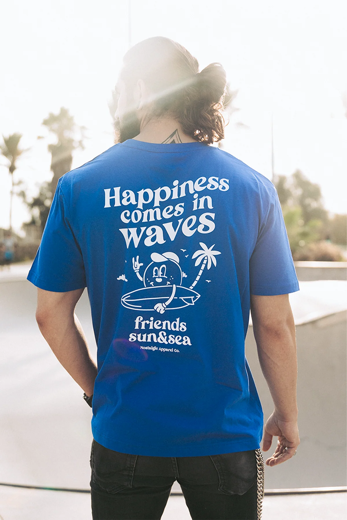 Happiness comes in waves | Blue Tee